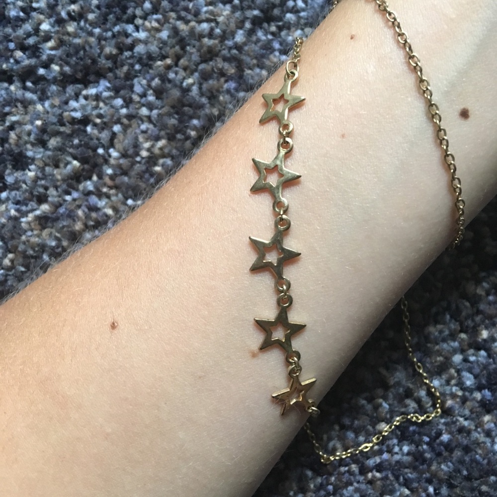 Gold 5 Star Necklace - Picture 8 of 10